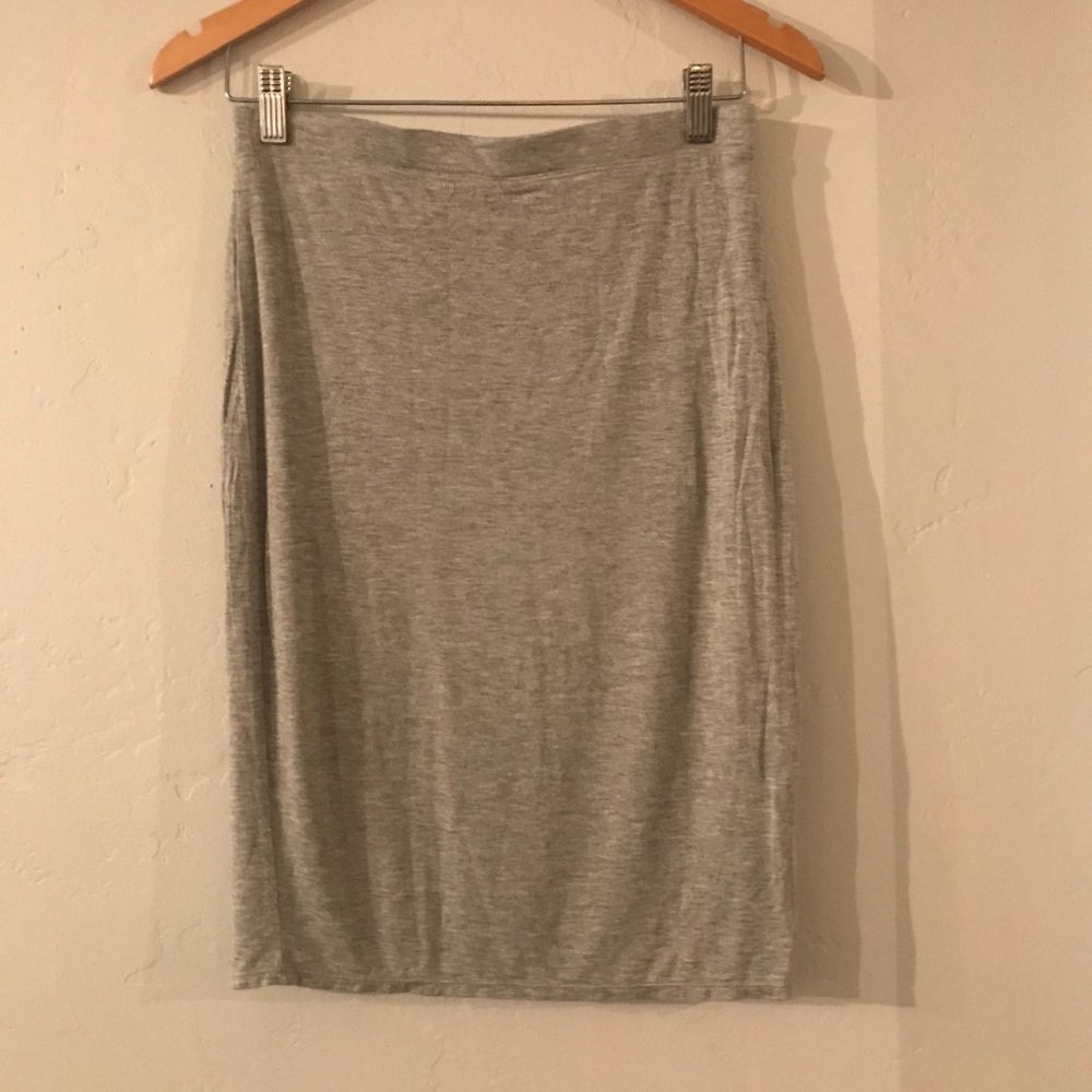 Max Studio Stretchy Rayon Pencil Skirt